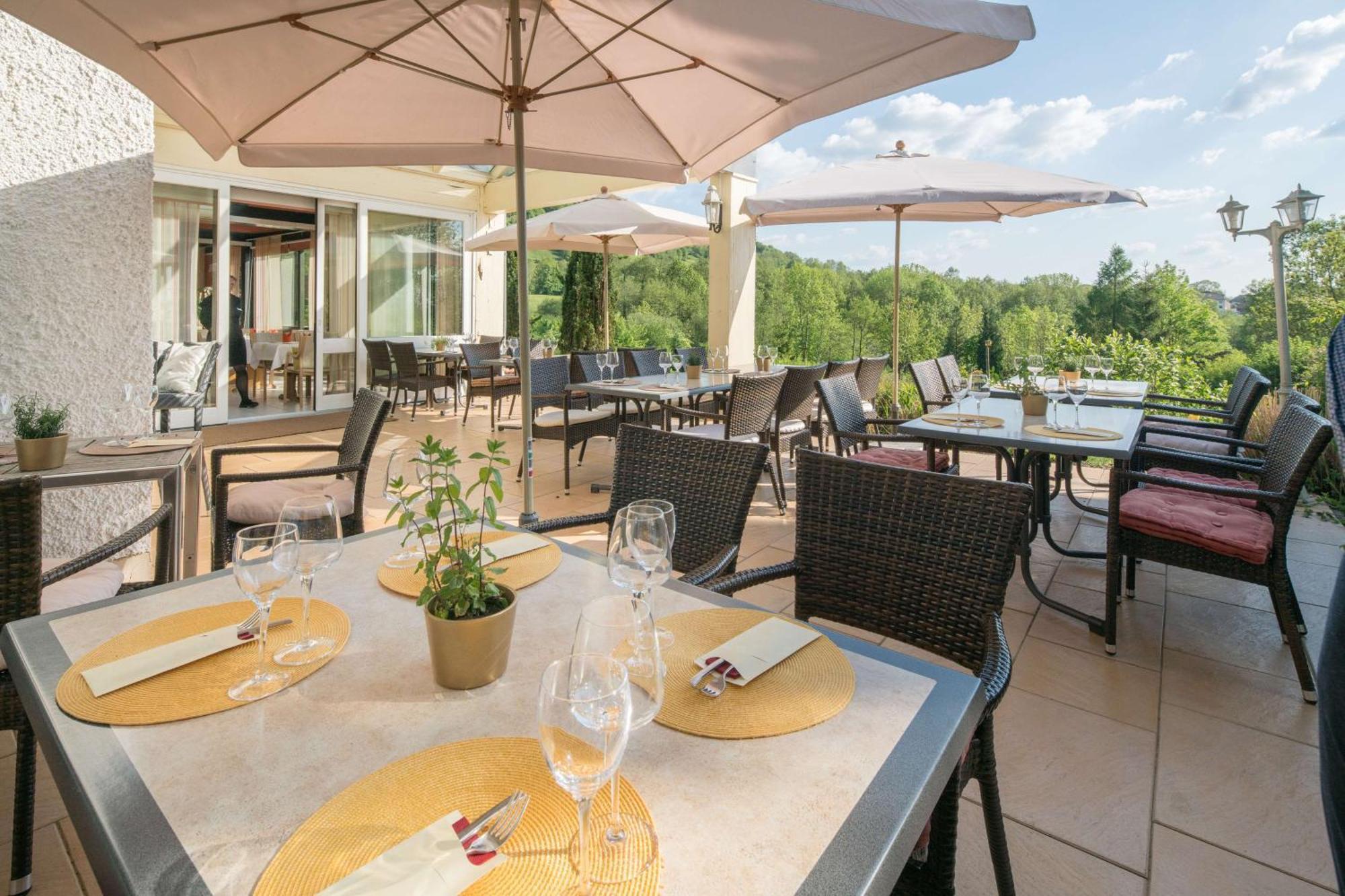 Sure Hotel By Best Western Rhoen Garden Poppenhausen Eksteriør billede