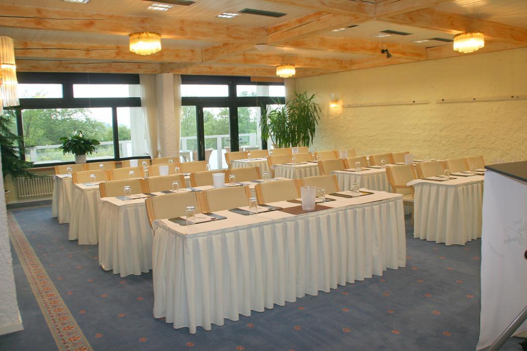 Sure Hotel By Best Western Rhoen Garden Poppenhausen Eksteriør billede