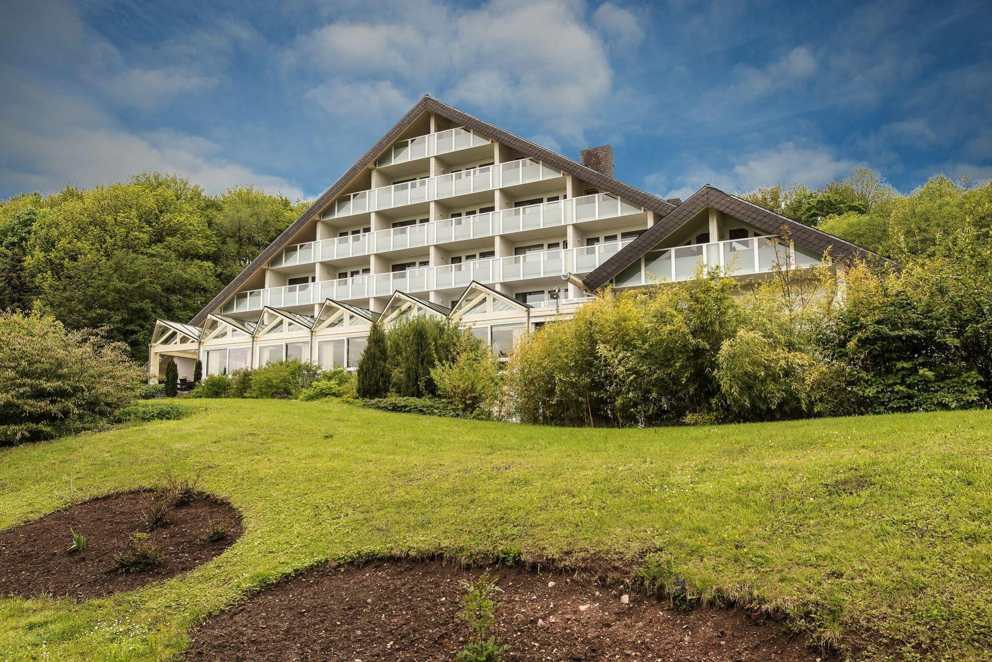 Sure Hotel By Best Western Rhoen Garden Poppenhausen Eksteriør billede