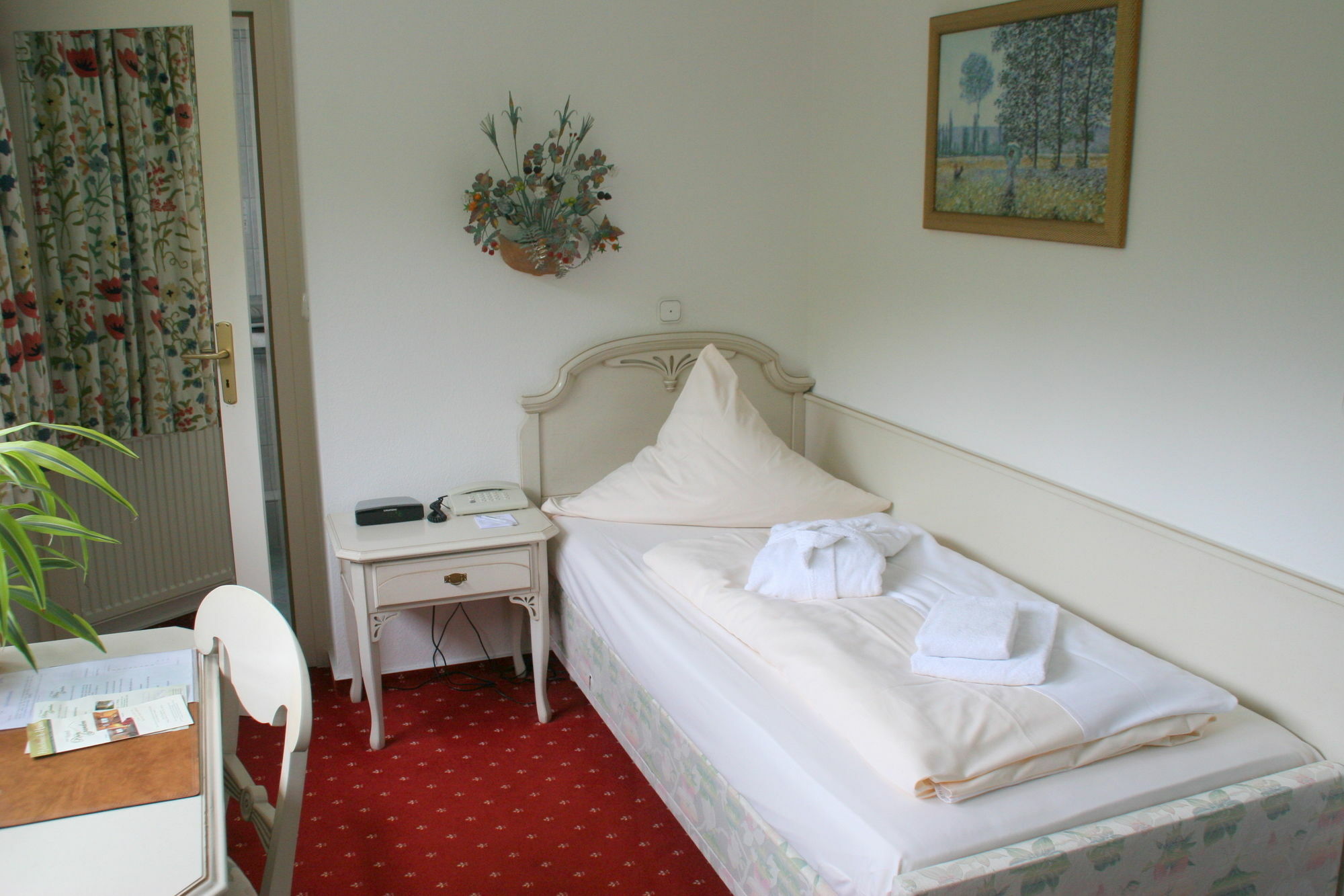 Sure Hotel By Best Western Rhoen Garden Poppenhausen Eksteriør billede